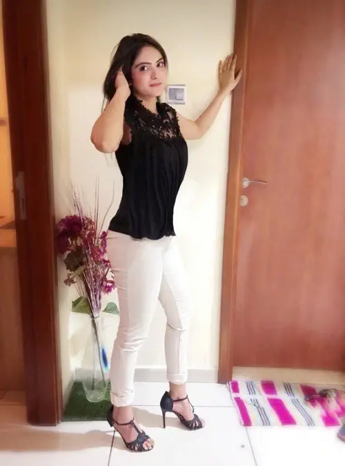 Nidhi Escorts